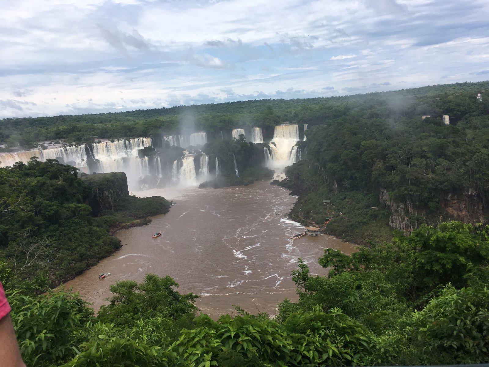 海外旅行 保険 ノマド